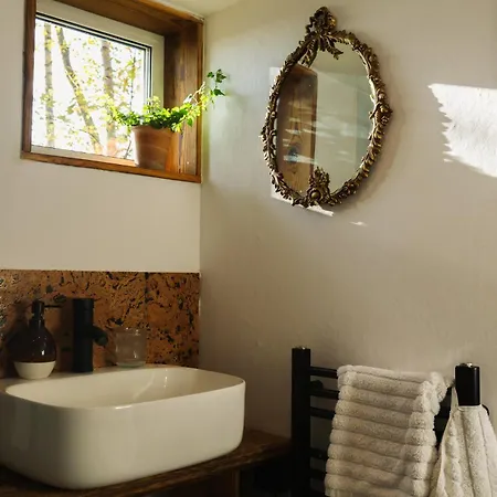 Siedlisko Ogrodek The Tiny House Lodge Krosna